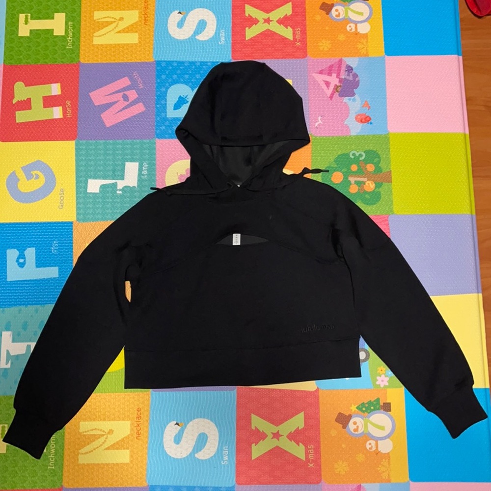 Lululemon Cropped Hoodie